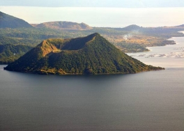 Luzon sud-ouest, Taal (volcan et lac)